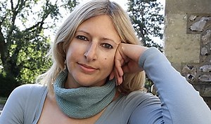 Stocking Stitch Snood pattern by Knitting-a-GoGo