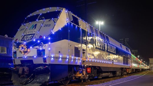 LIRR holiday lights trains make debut