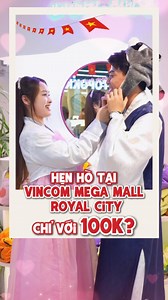 Ai nói cầm 100k là không chơi được nguyên ngày ở TTTM? Ghé Vincom là có đủ combo ăn ngon – chơi vui – sống ảo hết nấc nhaaa 😍 Không chỉ Vincom Mega Mall Royal City, mà Vincom nào cũng thực hiện được thử thách này "dễ như ăn kẹo lun: nèee #VietMalliday #Dimallmoingay #Vincom #Photobooth #Heroworld #Mixue _____________ 📌 Kết nối với Vincom trên các nền tảng trực tuyến ngay hôm nay bạn nhé! • Website: https://vincom.com.vn • Email: info@vincom.com.vn • Zalo OA: zalo.me/4340911859564640955 • Tải a
