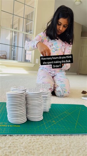 FondMemories | Handcrafted Custom Magnets on Instagram: "Working on Bulk Order this weekend! How long do you think she spent making these custom fridge magnets? Let us know in the comments section.. If you are looking for affordable fridge magnets in BULK DM us.. #fridgemagnets #custommade #giftideas #smallbusiness #kidentrepreneur #photomagnets #custommagnets"