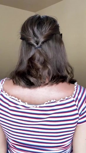 Elegant Short Hair Half Up Inverted Ponytail Tutorial