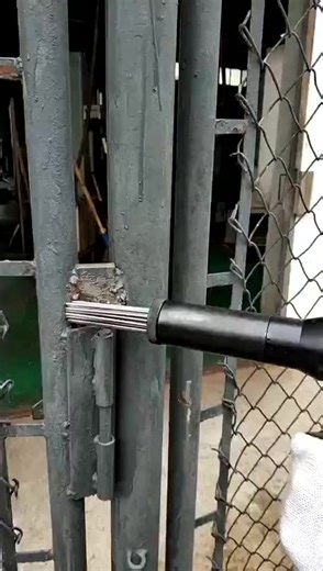 Industrial Grade 220V Electric Needle Rust Gun Scaler