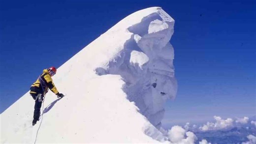 This Disaster Showed How Avalanche Could Destroy a Town in Seconds