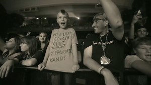 The EXPLOSIONS Tour has been absolutely incredible. Just a few more shows left on this US run ❤️‍🔥 https://threedaysgrace.com/events 🎥 Justin Hudson | Three Days Grace