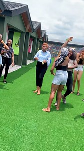 143K views · 2.7K reactions | No rules, use two hands and match the colors | House of Play | Facebook