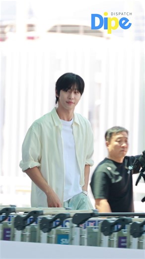 10K views · 939 reactions | Every word from the fans is important, the perfect man never lets it slide #AHNHYOSUB #안효섭 #disaptch #dipe | dispatch news | Facebook