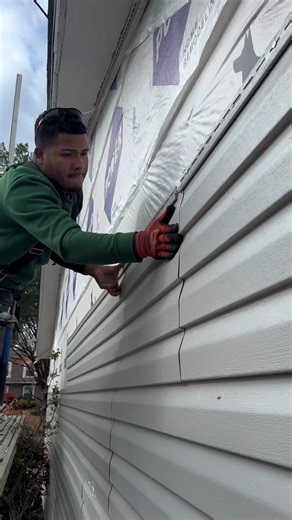 Shake up your home’s style with new vinyl siding. This Dutchlap siding in the color Driftwood provides stylish durability with a warranty that brings peace of mind to your curb appeal. #BeforeAndAfter | Power Home Remodeling