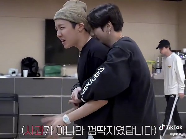 Jungkook Being Needy: BTS Clingy Boyfriend Moments