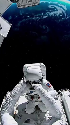 Astronaut Jumps from Space: Earthbound Adventure Part 2