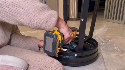 Watch 24 inch swivel bar stools on Amazon Live