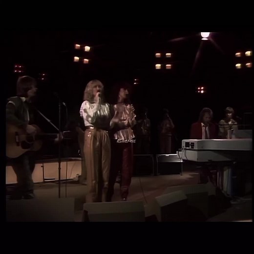Slipping Through My Fingers: ABBA Live Performance