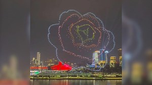 Dazzling drone show lights up Chongqing's night sky