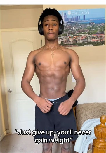 2 year transformation from 18-21 #fyp #gym #gymtok #transformation #abs