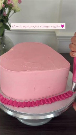 How to Pipe Perfect Vintage Ruffles | Cake Decorating Tutorial 🍰✨