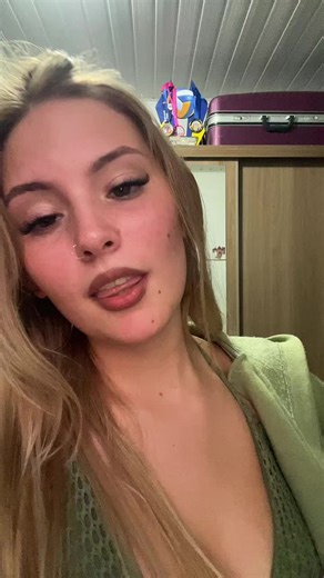 Os vídeos de alemoa (@alemoa_dpn) com som original - Tomlyrics