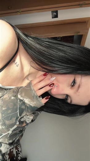 id stare too 😌 #715 #wi #foryoupage #blueeyes #calicohair