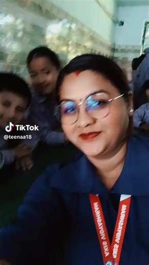 Everyday is chance to learn and grow with our teachers 💕💕