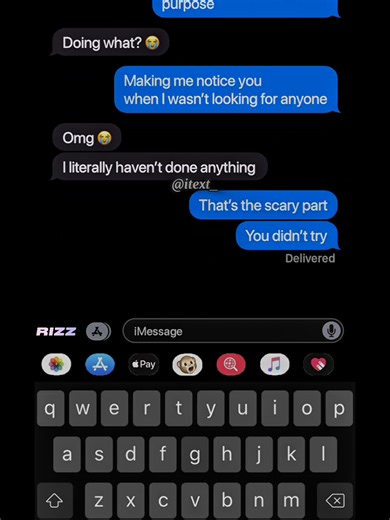 @RIZZ APP texting my crush #texting #pickuplines #crush