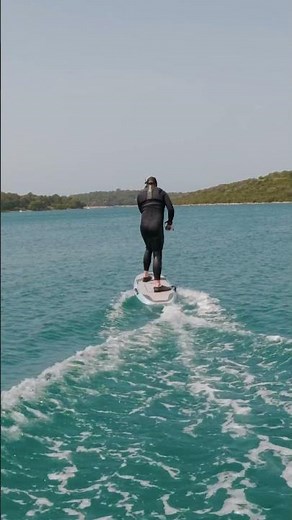 E-Foil in Pula | How to stand up on E-Foil Board - find out more: www.wingfoilcroatia.com
