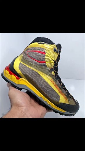 ‎کفش کوهنوردی اورجینال زاهدان‎ on Instagram‎: "ساخت رومانی La Sportiva Trango Tech GTX Mountaineering Boots Black / Yellow Men در حد آکبند کرامپون ضد آب رویه کفش گرتکس کفی ویبرام سایز 42 سانتیمتر 26.5 قیمت 7900 #لسپرتیوا #ترانگو #لاسپرتیوا لایک و کامنت باعث میشه شما قبل از دیگران پست های جدید رو ببینید از اینکه پست ما رو لایک میکنید متشکریم ❤️ پیج ما رو به دوستان معرفی کنید کفش کوه اورجینال استوک به قیمت زاهدان. ارسال از زاهدان به کل کشور داریم تمام اجناس با ضمانت اورجینال بودن و سلامت کامل ارسا