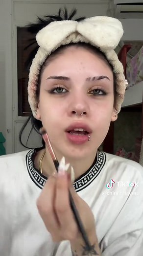 Maquillaje Retro: Cómo Inspirarte en el 2005