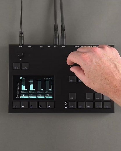 S4 sculpting sampler as a shimmer reverb