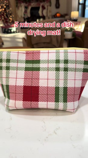 Create a Cute Zipper Bag in Just 5 Minutes!