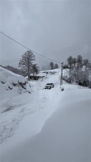 Mitsubishi L200 Magnum: Off-Road Adventure