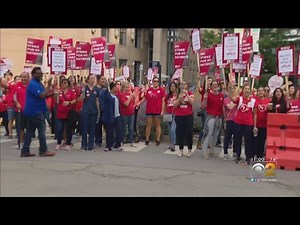 Nurses On Strike At University Of Chicago Medical Center