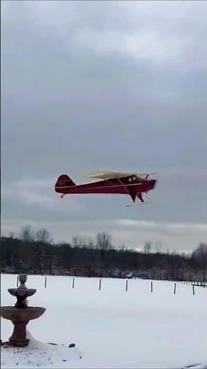 Taylorcraft takeoff on skis #aviation #flying #bushplane #backcountryflying #classicaircraft