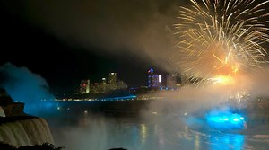 A dazzling fireworks display over Niagara Falls 🎇 🌊 | Niagara Action