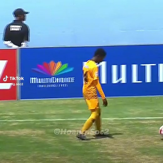 Hilarious Football Moments with Fun Skills