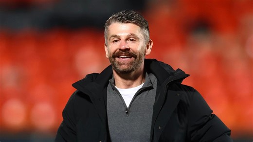 Robinson set to be new Aberdeen manager as Dons ditch move for foreign boss