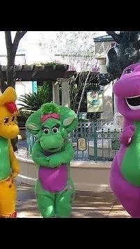 A Day in the park with Barney #Barney #universal studios
