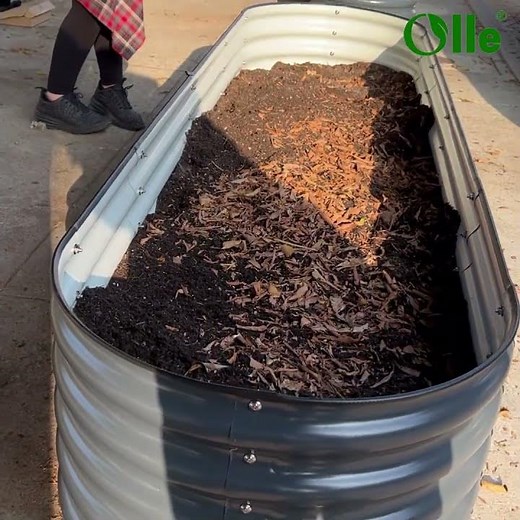 The Secret to a Thriving Garden? OLLE Raised Beds! 🌾