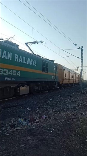 Bikaner_Yesvantpur Special express full speed with WAG9HC loco #train #trendingshorts #shorts