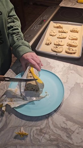 Custom Kitchen Knives for Chefs and Food Lovers