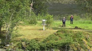 405K views · 8.3K reactions | Eveliina Salonen ACES a 407ft/124m par 4 at the 2025 European Disc Golf Championship during round 2! 勞勞勞 Video via Disc Golf Pro Tour | Disc Golf Fanatic | Facebook