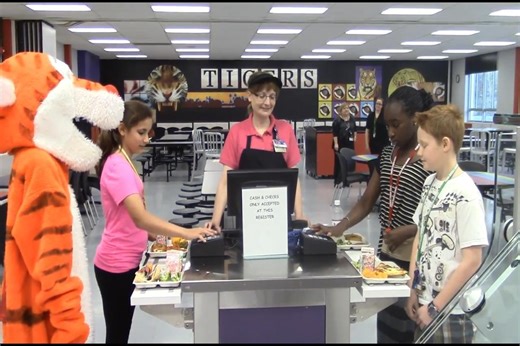 Plaza Middle School Cafe Tour - Learn how to navigate through the lines, and what you need for a 5 star healthy meal! #fbreels #reelsvideo #fypシ゚ #reelsviral #cafeteria #schoollife | Lunch Ladies Rock
