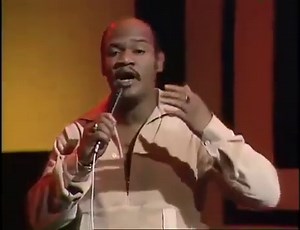 Top Of The Pops ( 15th December 1977 ) Hosted By Elton John