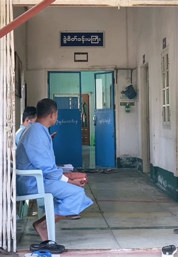 #ဖေဖေခွဲစိတ်တဲ့နေ့လေး#စစ်ဘေးရှောင်များဘေးကင်းကြပါစေ။ #fypシ゚viral🖤tiktok #fyp #foryou