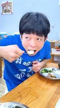 Bữa cơm trưa đầy bất ổn của thầy và trẻ mẫu giáo #shorts