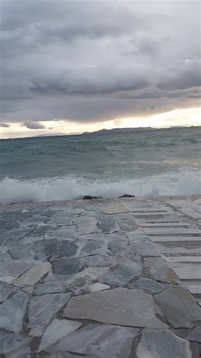 Βίντεο χρήστη ΑΤΡΟΜΗΤΗ (@aproblepti) με μουσική πρωτότυπος ήχος - ΑΤΡΟΜΗΤΗ
