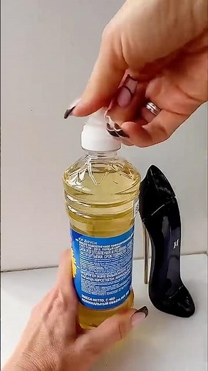 The Easiest Way to Clean Oil Spills! Baking Soda Magic 🪄