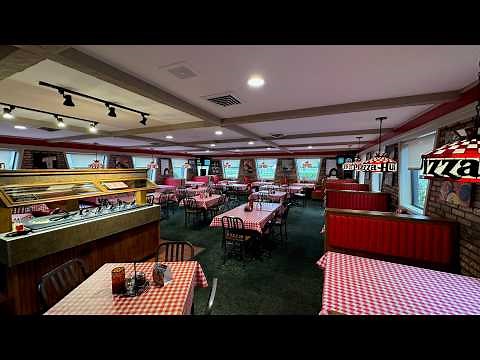 Pizza Hut Classic: Going Back In Time With Florida's Only Retro Location