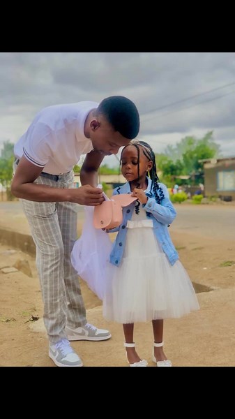 Lucky Vain Vine (@luckyvainvine)’s videos with original sound - Lane Rogers