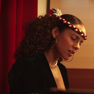 I just dropped something for y’all! I was in the studio and I wanted to VIBEEEEE out! My friends were there, my Gen was there!! The energy just felt so right in the room that I wanted to share it with y’all. Can you feel me!??? Check out the video vibes on my youtube. http://smarturl.it/RaiseAMan/youtube | Alicia Keys