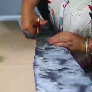 Ethically Handcrafted Yoga Pants Made to Move with you 🧘🏼‍♀️✨ ✨ High Waistband for Flexible Fit 💖 Buttery Soft Fabric for Comfort ☯️ Cuffed Jogger Bottom for Movement | Lotus and Luna