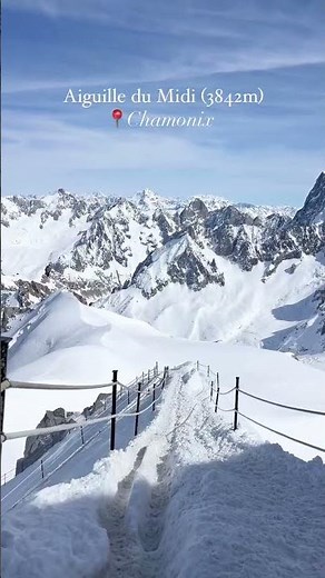 L’Aiguille du Midi à Chamonix ! 🤍