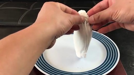 Nordic Lifting Chalk Ball Review | How To Use Gym Chalk